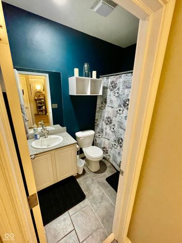 220 N Cleveland Street 220C, Indianapolis, IN 46204