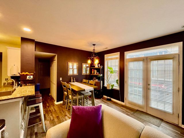 220 N Cleveland Street 220C, Indianapolis, IN 46204