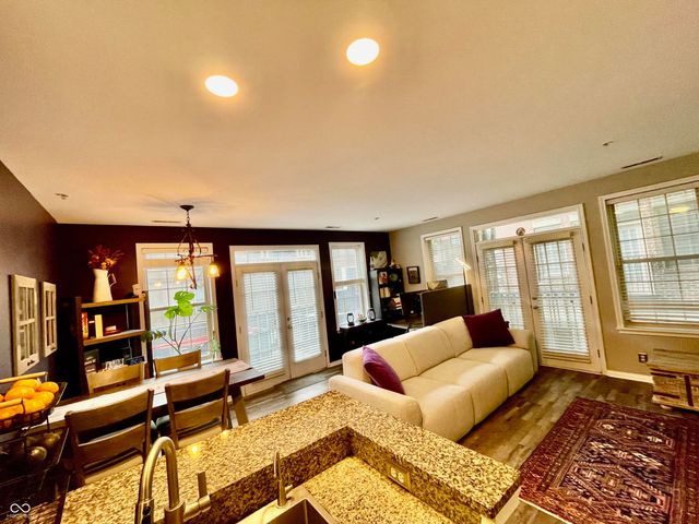 220 N Cleveland Street 220C, Indianapolis, IN 46204