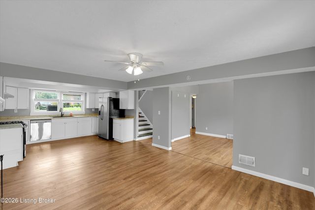 7907 Brynwood Ln, Louisville, KY 40291