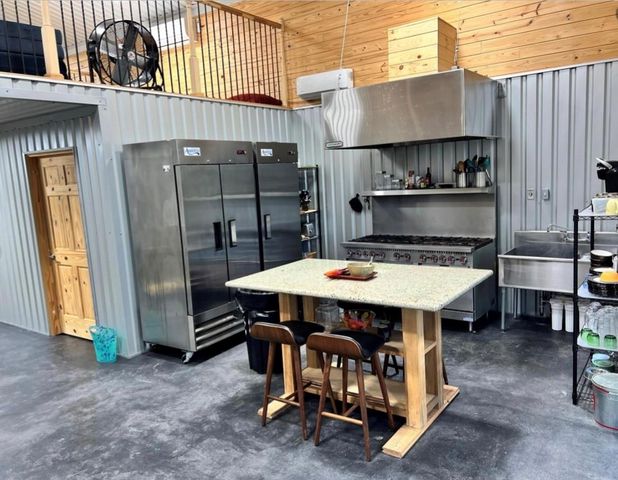 8178 Cr-860, Sweeny, TX 77480