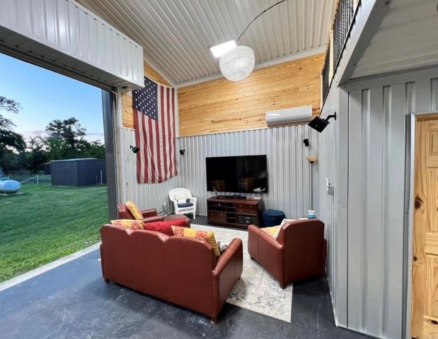 8178 Cr-860, Sweeny, TX 77480