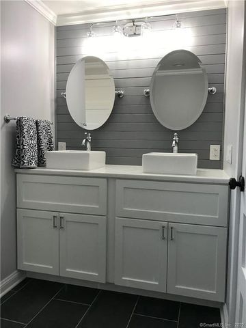 76 East Avenue, New Canaan, CT 06840