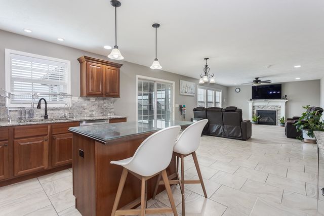 2501 Fieldstone Court, Normal, IL 61761