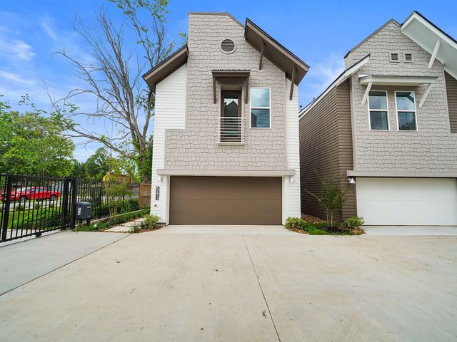 7504 Carver Road B, Houston, TX 77088