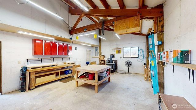 79 Duck Lake Road, Omak, WA 98841