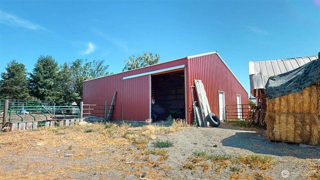 79 Duck Lake Road, Omak, WA 98841