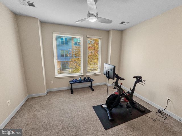 5610 45TH AVE, Hyattsville, MD 20781