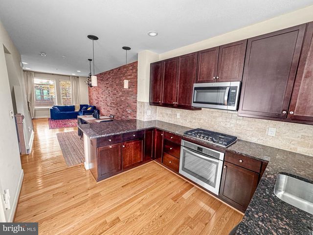 5610 45TH AVE, Hyattsville, MD 20781