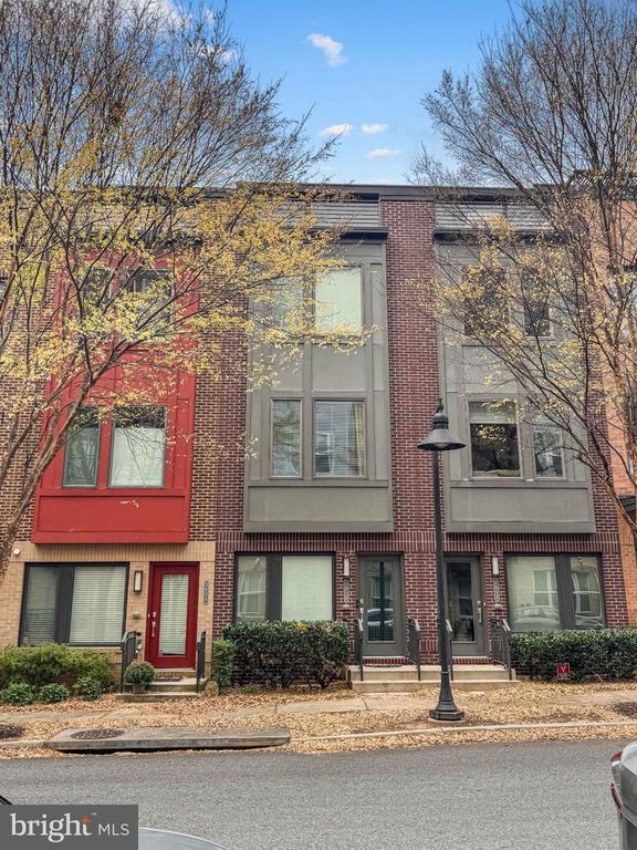 5610 45TH AVE, Hyattsville, MD 20781