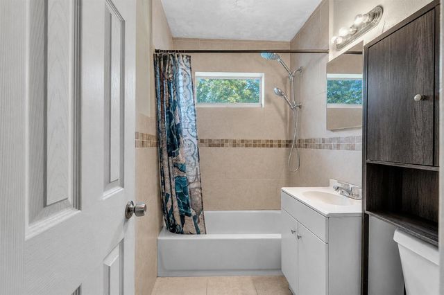 2743 NW 2nd Street, Boynton Beach, FL 33435