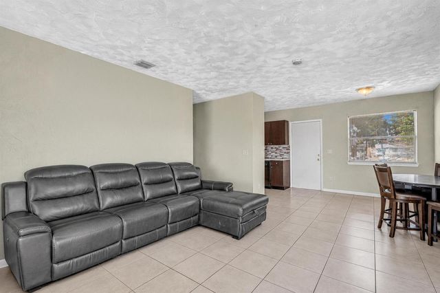 2743 NW 2nd Street, Boynton Beach, FL 33435