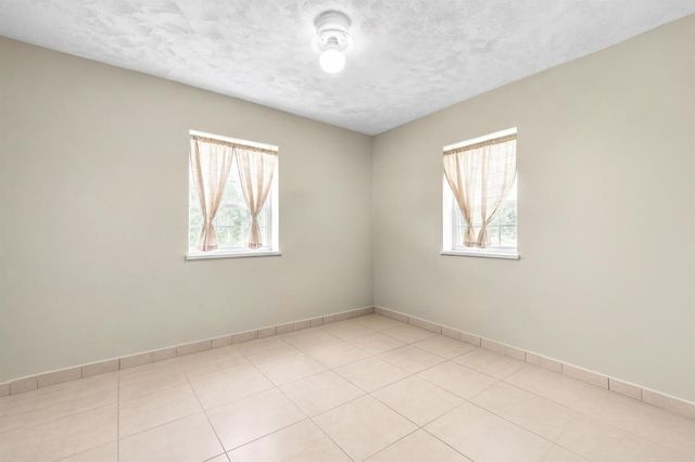 2743 NW 2nd Street, Boynton Beach, FL 33435