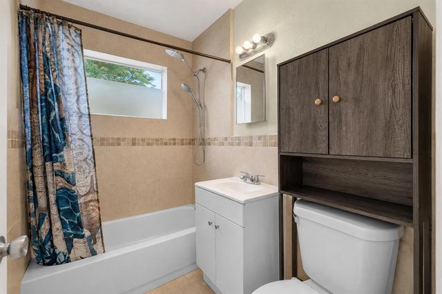 2743 NW 2nd Street, Boynton Beach, FL 33435