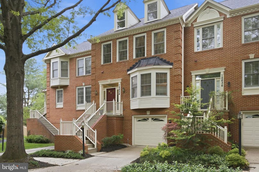 Image 1 of property listing at 12634 GRANITE RIDGE DR, North Potomac, MD 20878