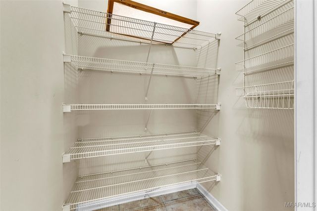 281 Sunset Drive, Deatsville, AL 36022