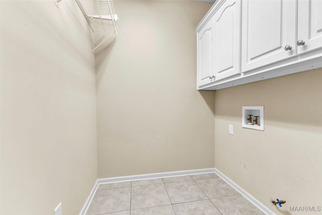 281 Sunset Drive, Deatsville, AL 36022