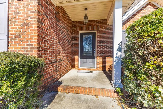 281 Sunset Drive, Deatsville, AL 36022