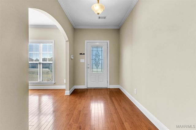 281 Sunset Drive, Deatsville, AL 36022