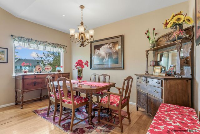 2802 REYNOLDS, Laramie, WY 82072