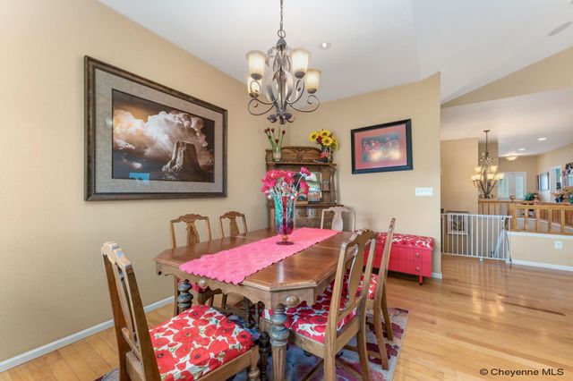 2802 REYNOLDS, Laramie, WY 82072