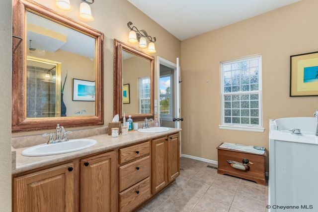 2802 REYNOLDS, Laramie, WY 82072