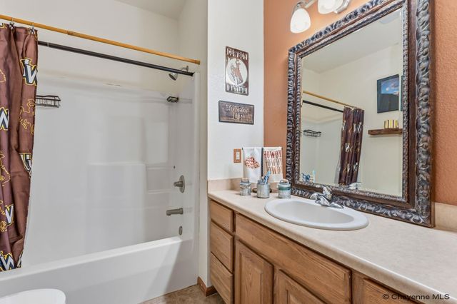 2802 REYNOLDS, Laramie, WY 82072