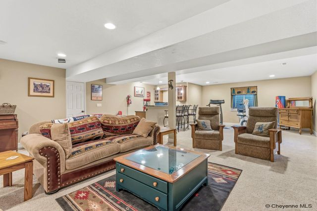 2802 REYNOLDS, Laramie, WY 82072