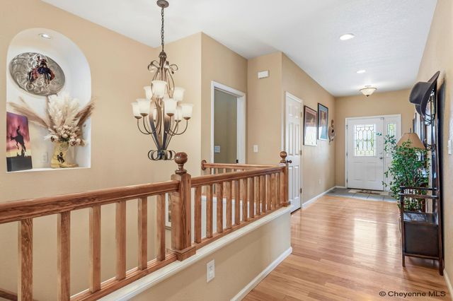2802 REYNOLDS, Laramie, WY 82072
