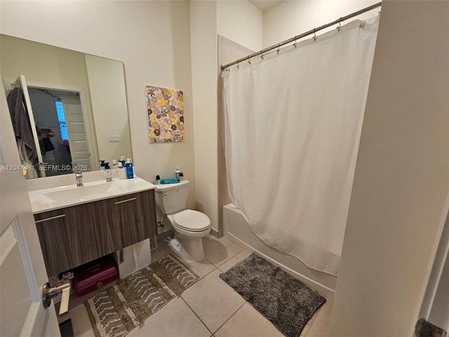 8195 NW 104th Ave 23, Doral, FL 33178
