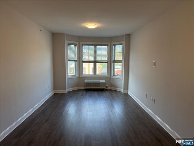 40 Park Avenue 303, Park Ridge, NJ 07656