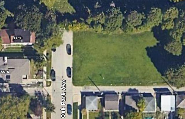 6621 N Oak Park Avenue, Niles, IL 60714