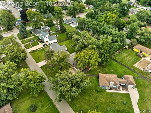 5539 Sunwood Drive, Waterford, MI 48329