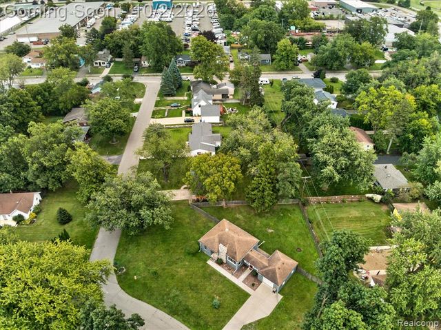 5539 Sunwood Drive, Waterford, MI 48329