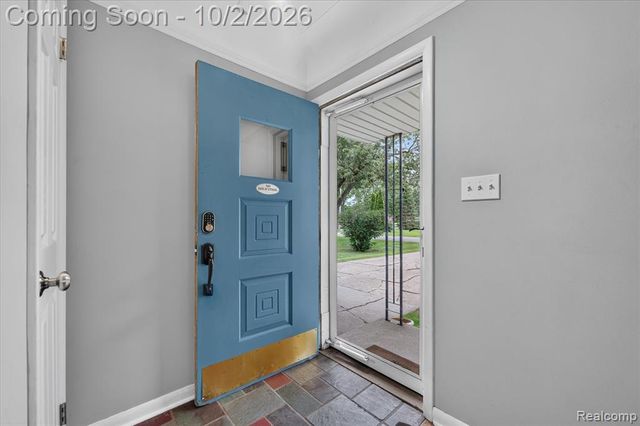 5539 Sunwood Drive, Waterford, MI 48329