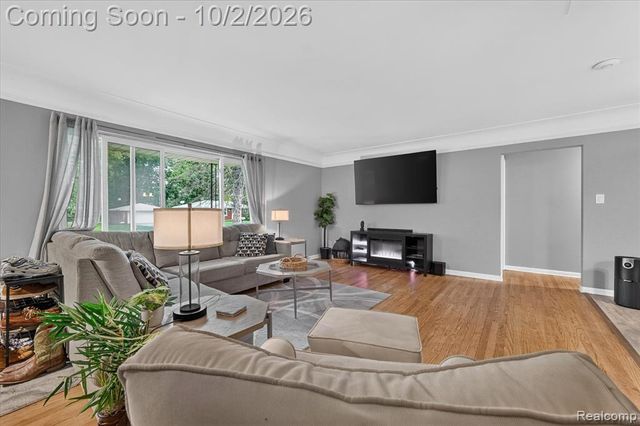5539 Sunwood Drive, Waterford, MI 48329