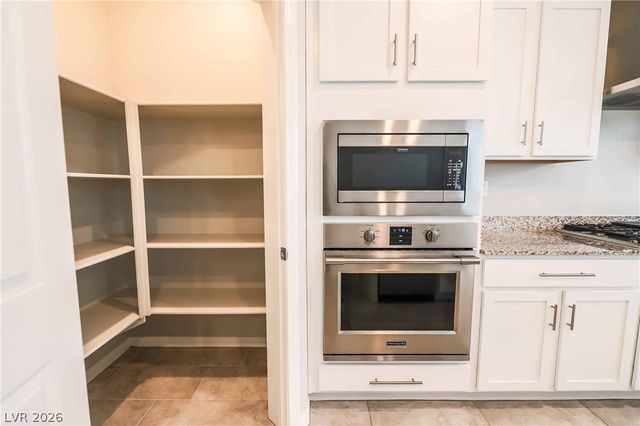 2614 Topaz Blue Street, Las Vegas, NV 89146