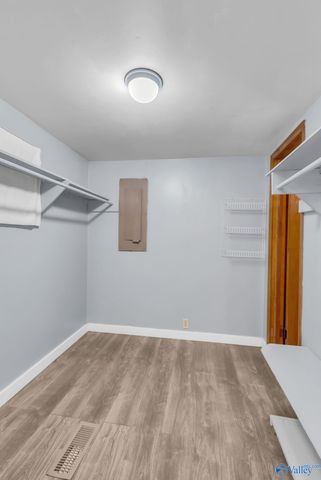 10248 New Cut Road, Athens, AL 35611