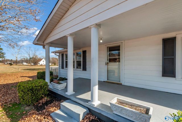 10248 New Cut Road, Athens, AL 35611