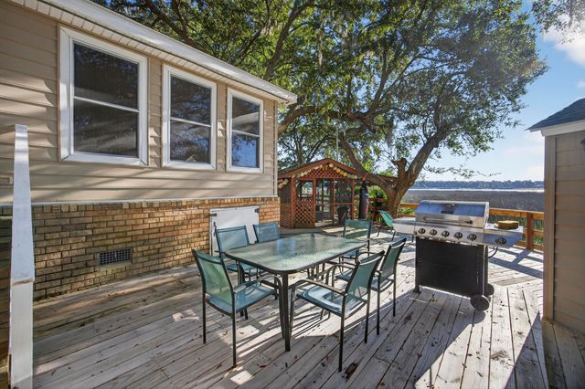 5703 St Angela Drive, North Charleston, SC 29418