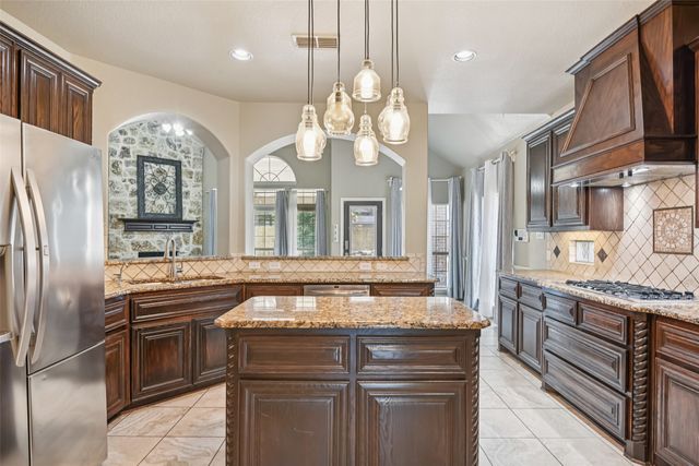 1320 Ghost Flower Drive, Fort Worth, TX 76177