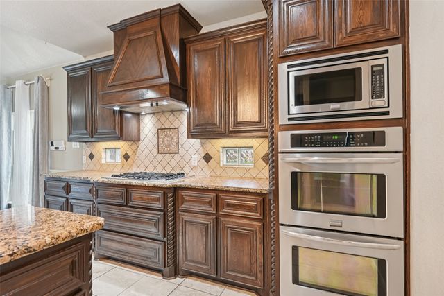 1320 Ghost Flower Drive, Fort Worth, TX 76177