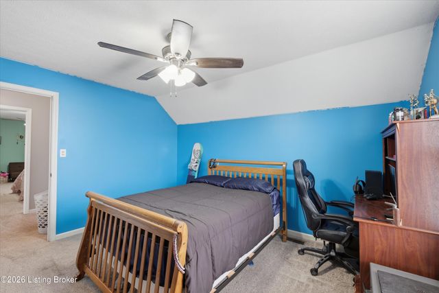 484 Circle Valley Dr, Louisville, KY 40229