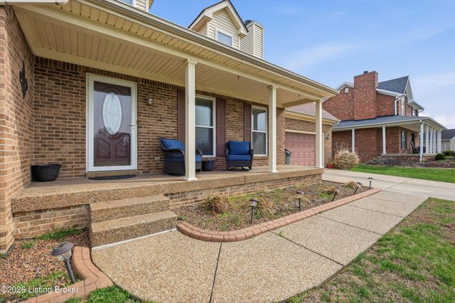 484 Circle Valley Dr, Louisville, KY 40229