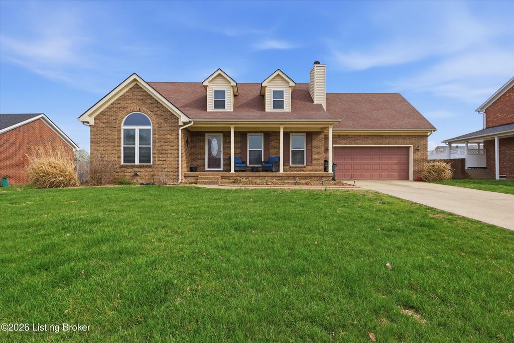 484 Circle Valley Dr, Louisville, KY 40229