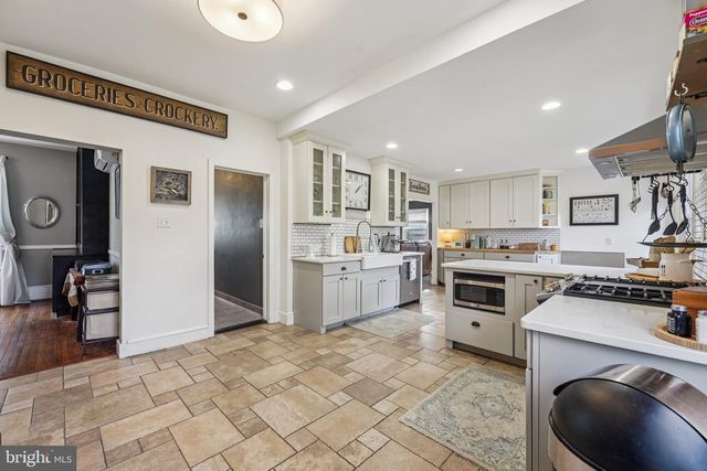 100 THIRD AVE, Haddon Heights, NJ 08035