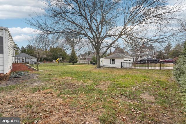 100 THIRD AVE, Haddon Heights, NJ 08035