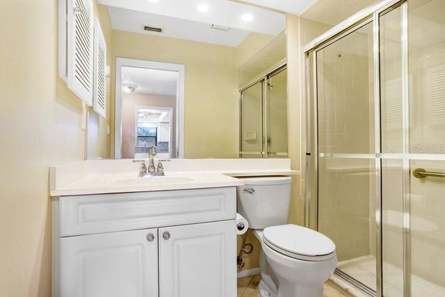 4742 OAK HILL DRIVE 12, Sarasota, FL 34232