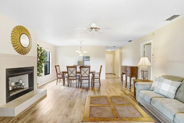 4742 OAK HILL DRIVE 12, Sarasota, FL 34232