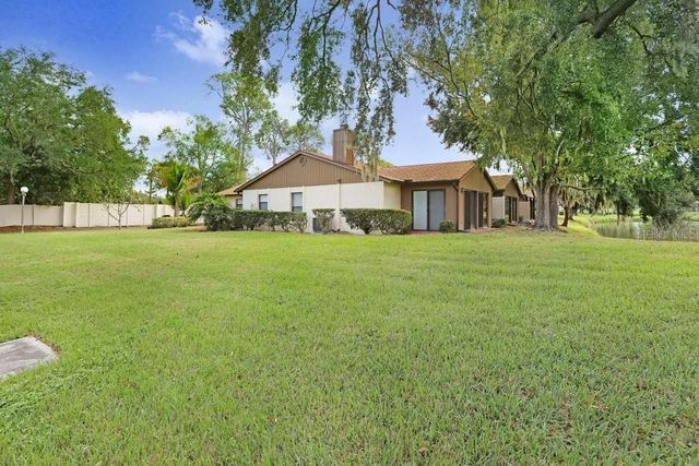 4742 OAK HILL DRIVE 12, Sarasota, FL 34232